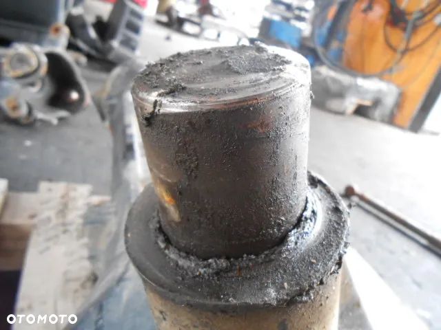 Obudowa mostu przedniego Case MXM New Holland TM140 - 3