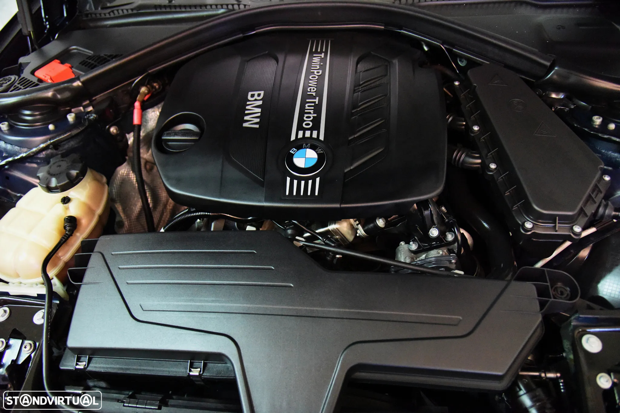 BMW 318 d Line Luxury - 11