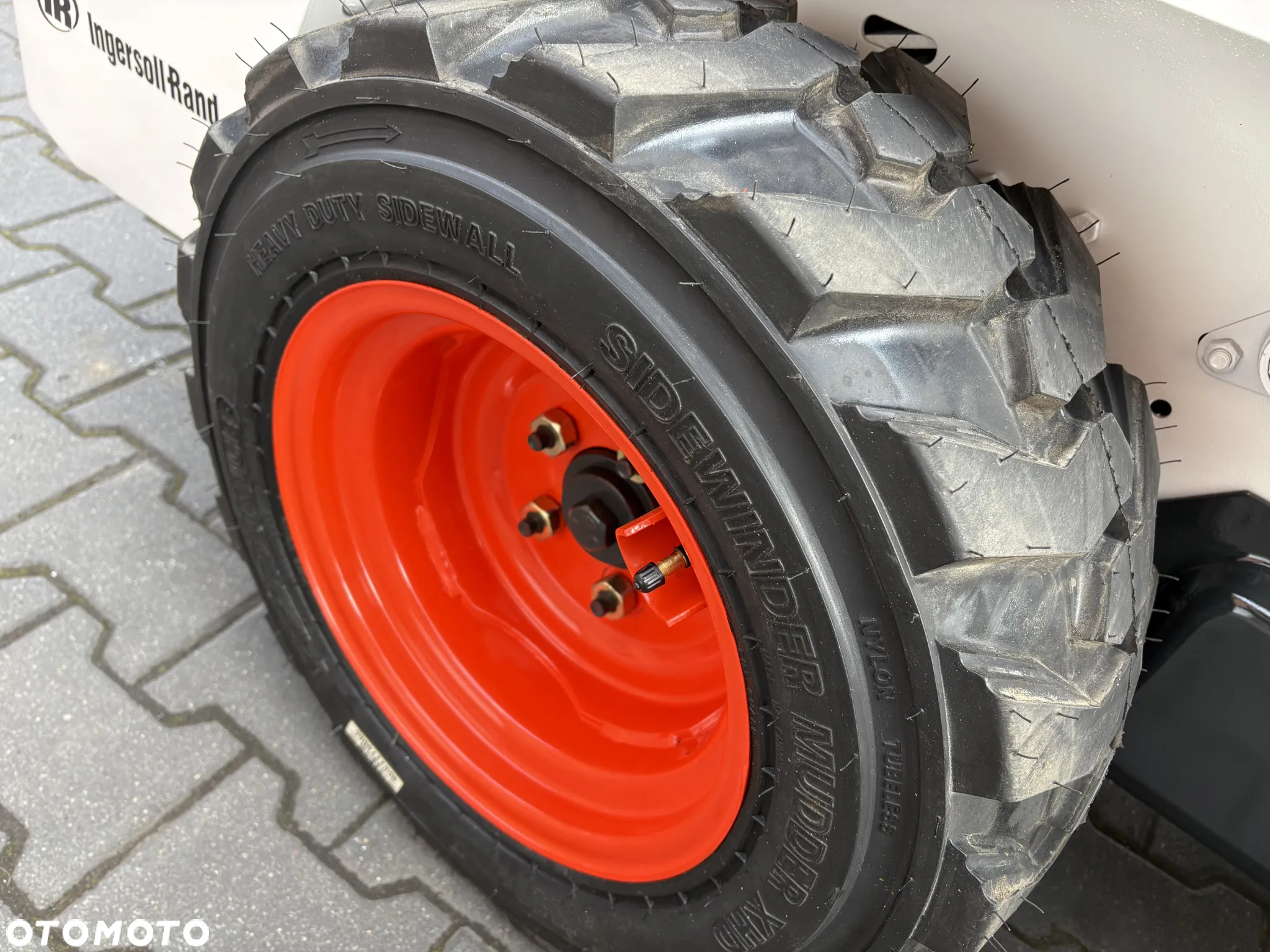 Bobcat S70 - 13