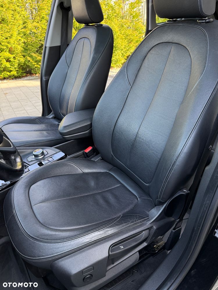BMW X1 sDrive18d - 12