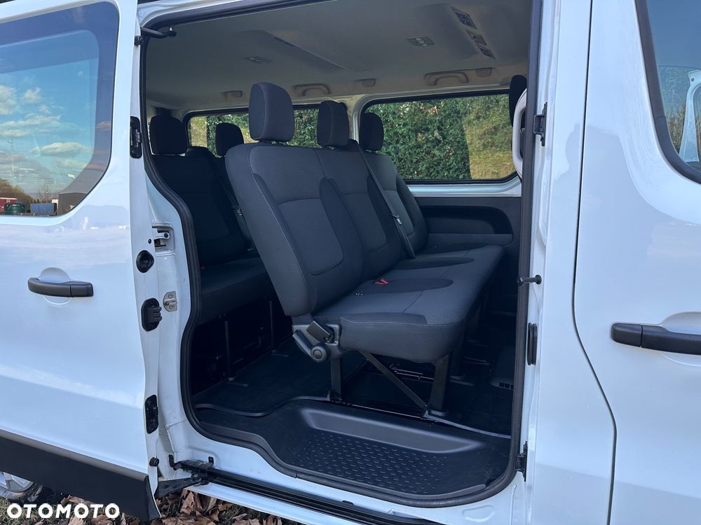 Renault Trafic Grand 2.0 dCi - 8