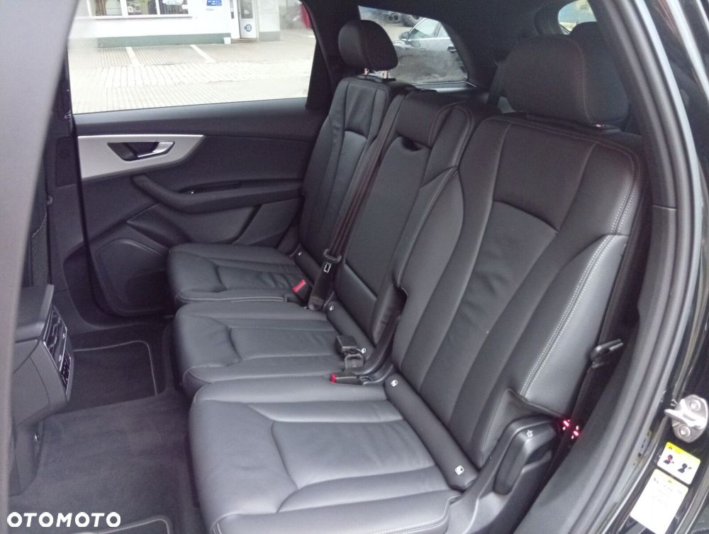 Audi Q7 - 13