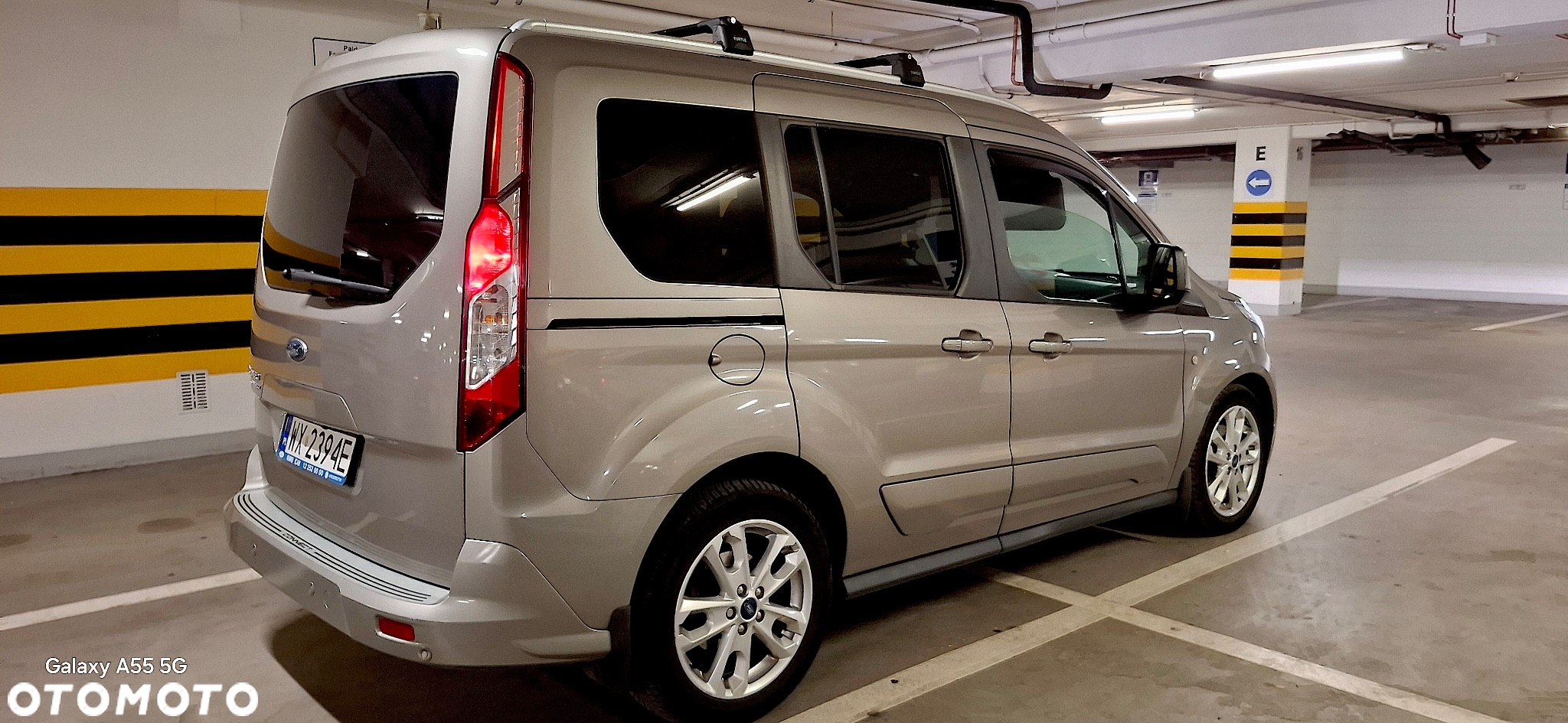 Ford Tourneo Connect - 14