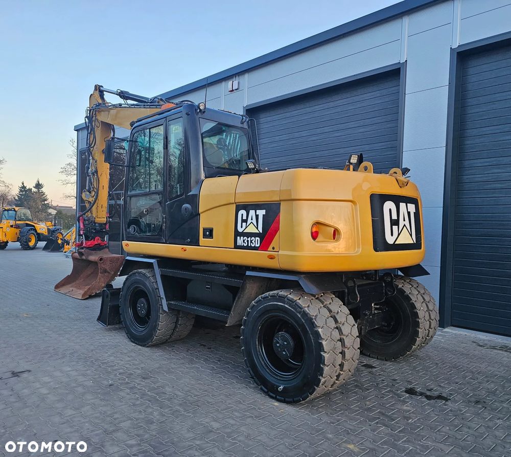 Caterpillar M313D - 5