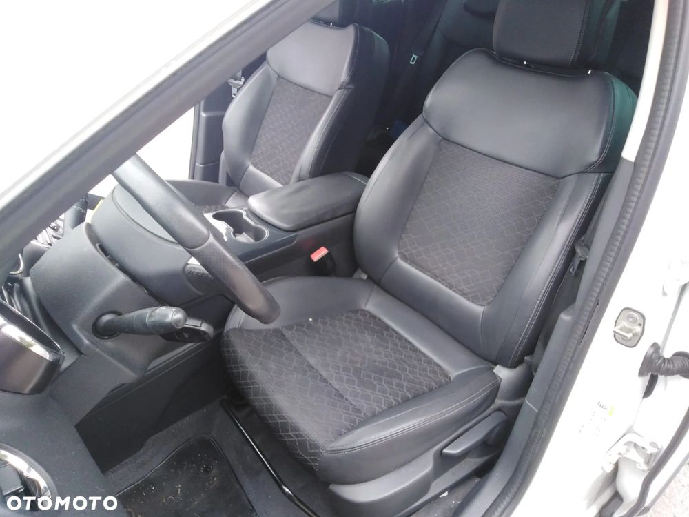 Peugeot 3008 HDi 115 Allure - 27