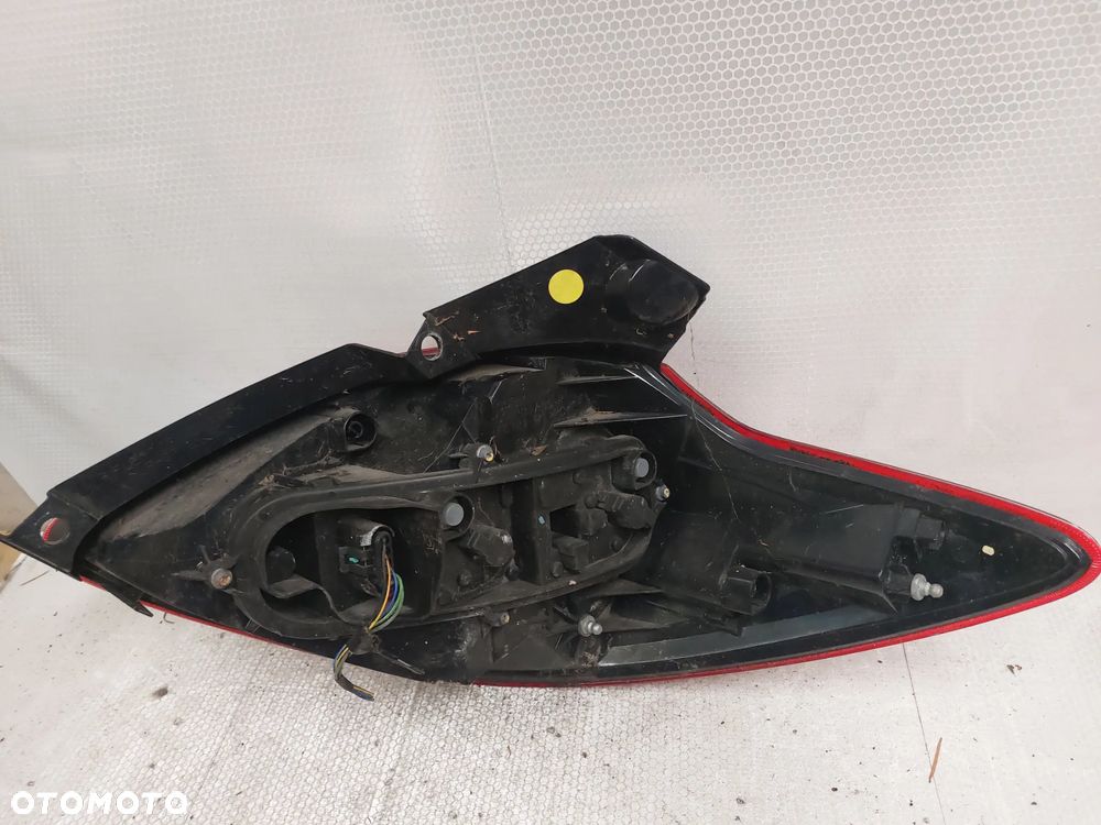 . LAMPA TYL TYLNA LEWA FORD KA - 4