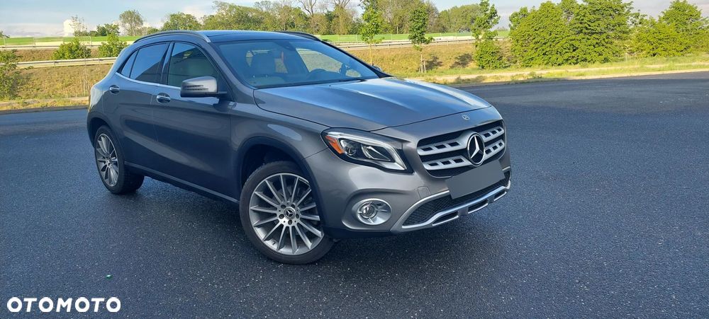 Mercedes-Benz GLA 250 4Matic 7G-DCT UrbanStyle Edition - 1