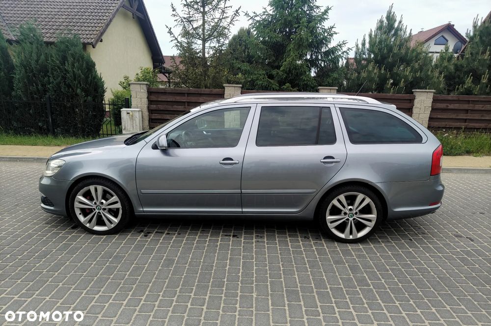 Skoda Octavia 2.0 TSI RS - 8
