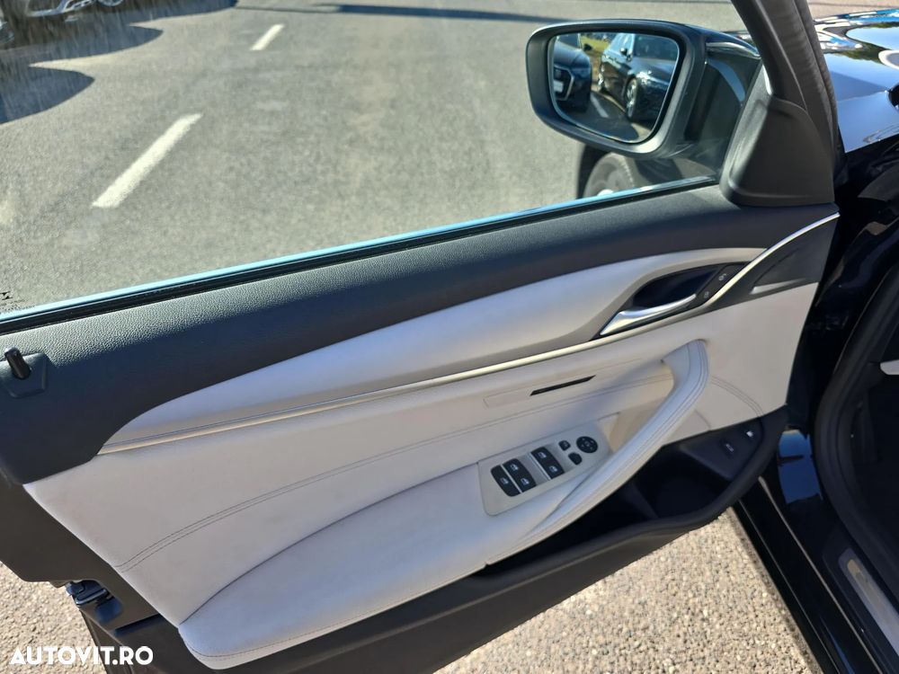 BMW Seria 5 530e xDrive AT PHEV - 9