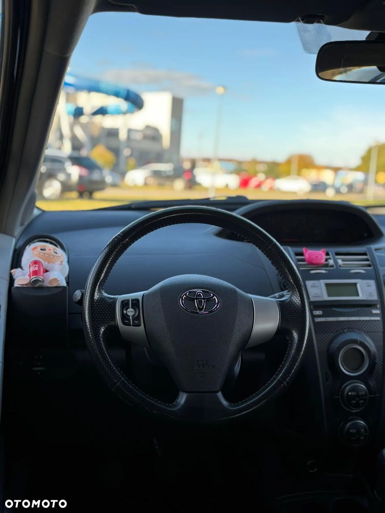 Toyota Yaris 1.8 VVT-i TSport - 5