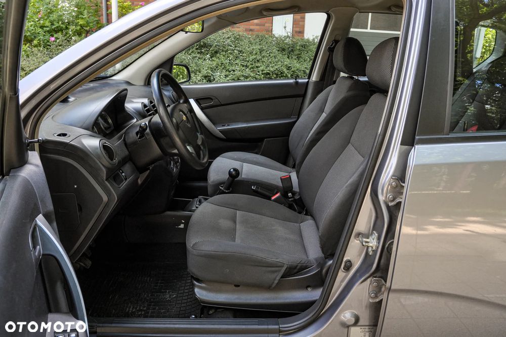 Chevrolet Aveo - 7