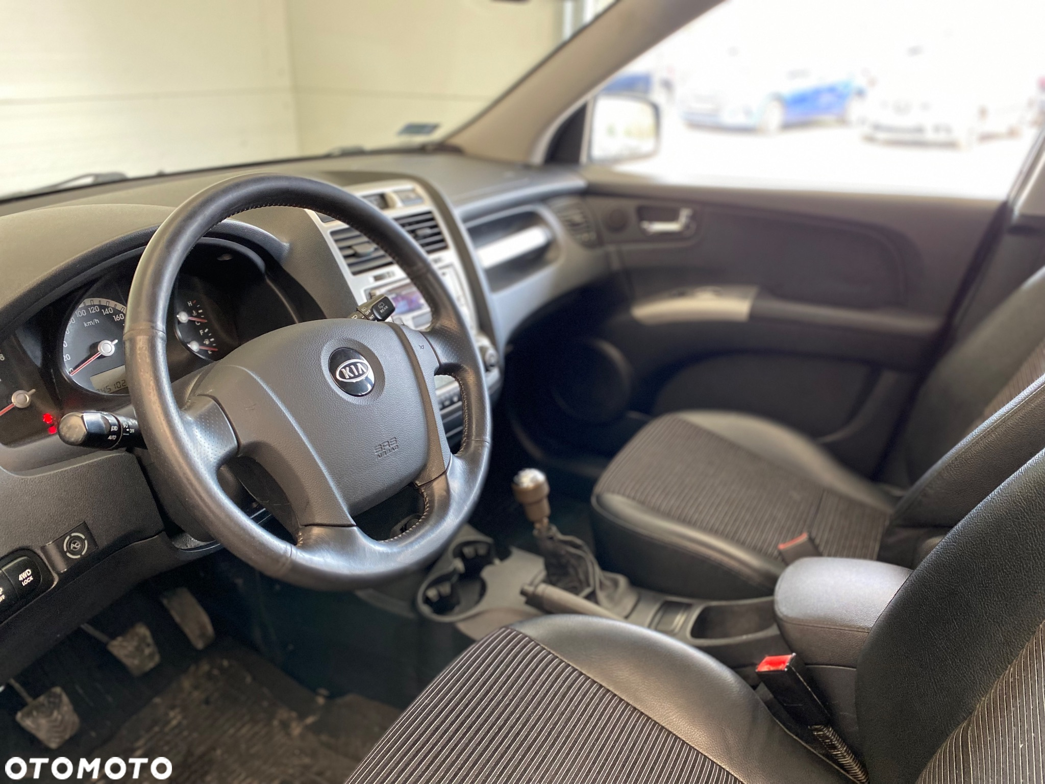 Kia Sportage 2.0 Expedition - 10