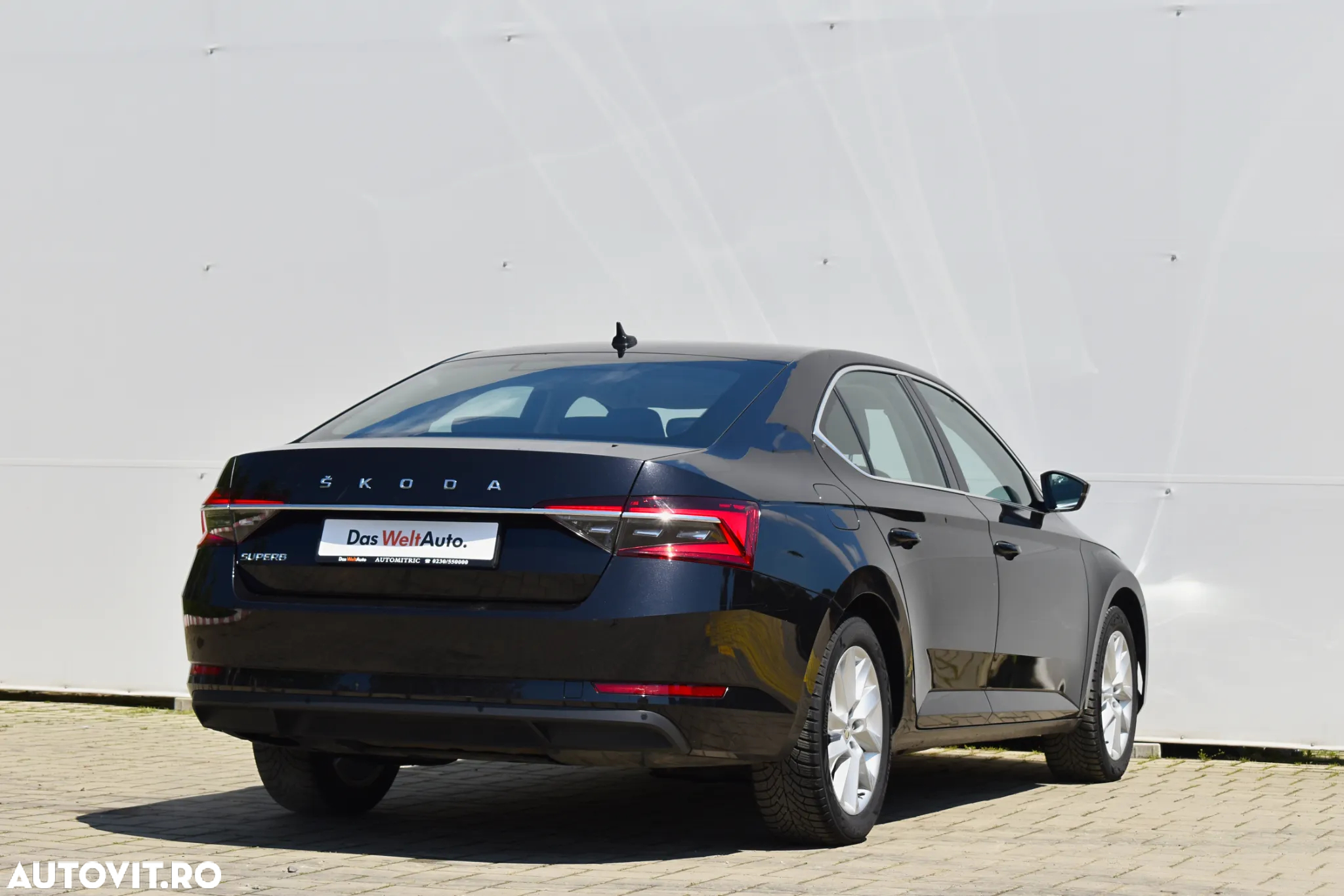 Skoda Superb 2.0 TDI DSG Ambition - 3