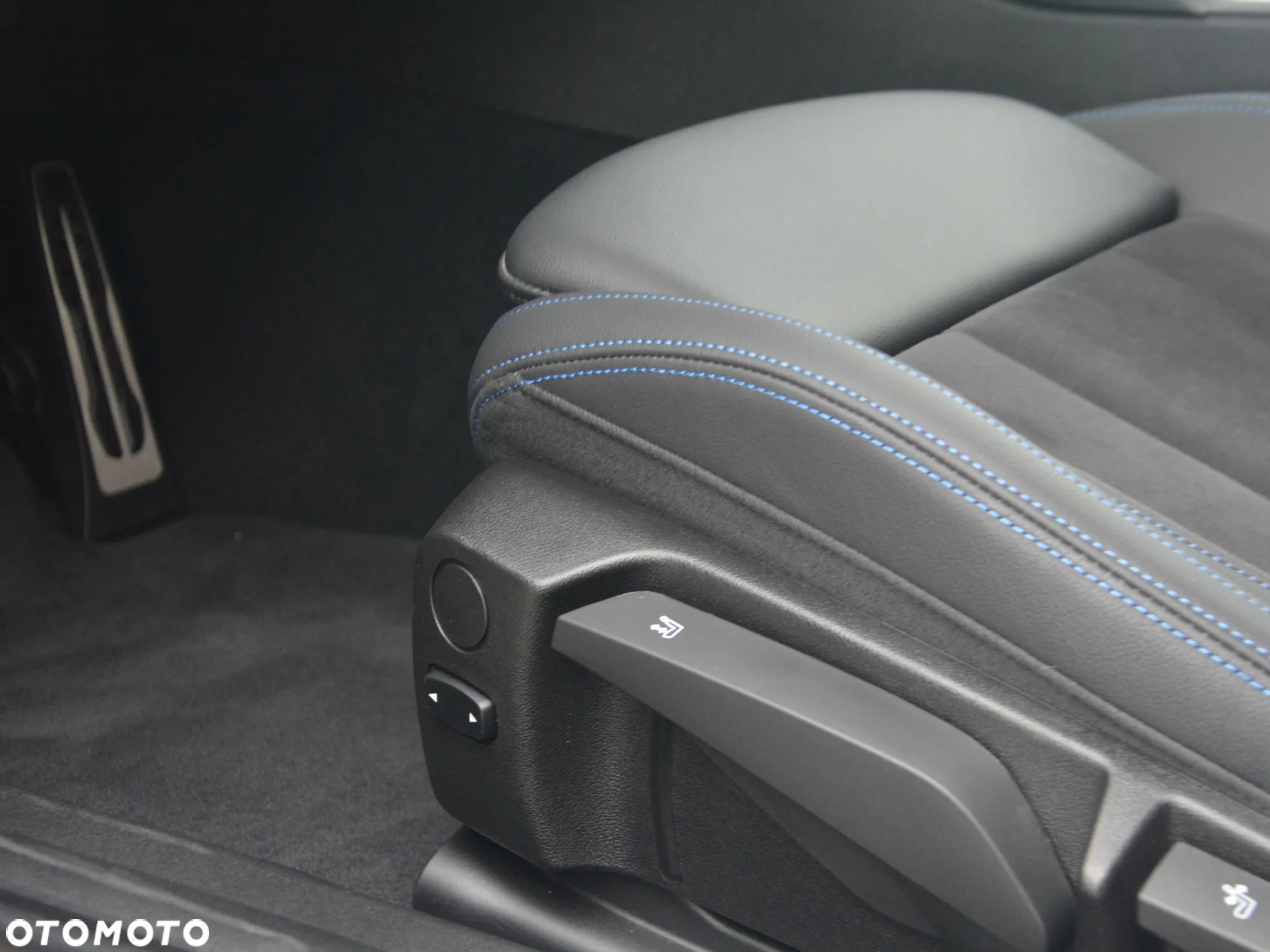 BMW Seria 3 320i xDrive M Sport - 12