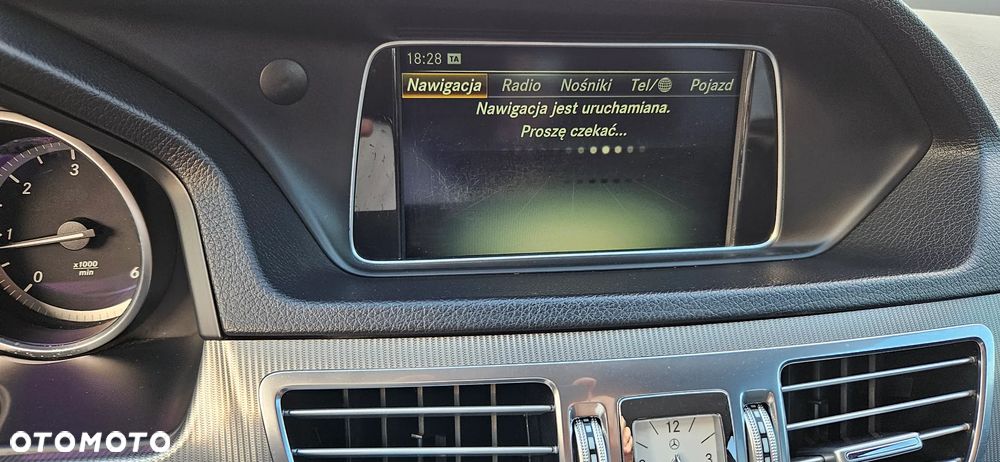 Mercedes-Benz Klasa E 200 CDI 7G-TRONIC Elegance - 12
