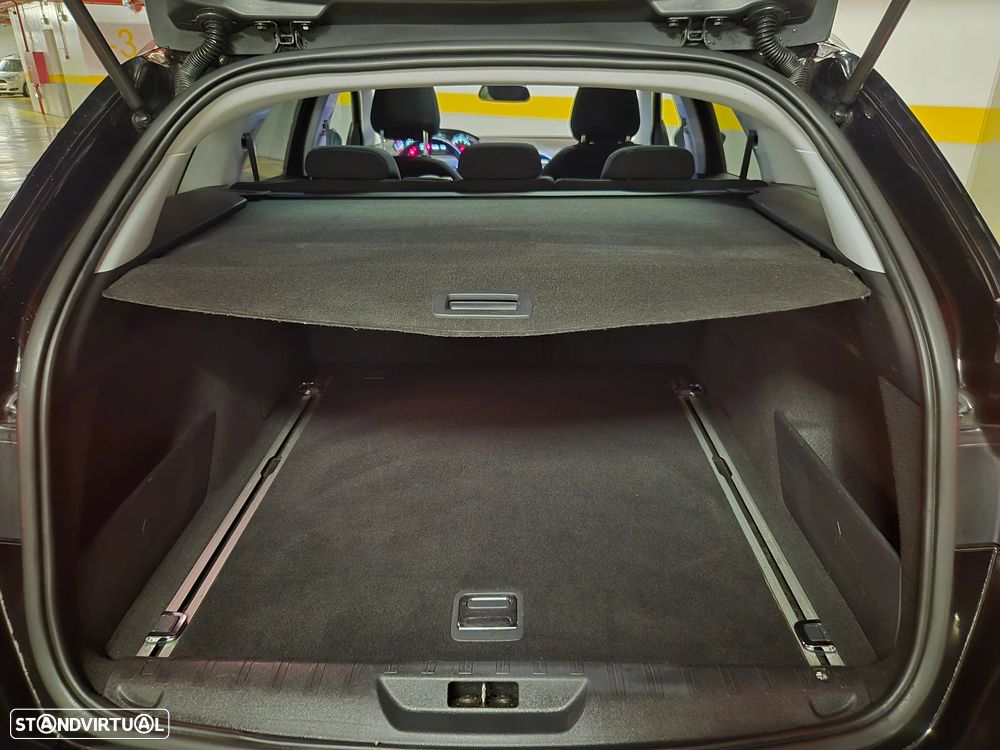 Peugeot 308 SW BlueHDi 120 Stop & Start Style - 32