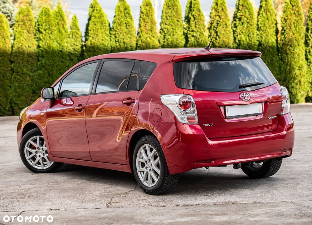 Toyota Verso - 4