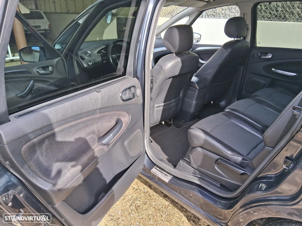 Ford S-Max 2.0 TDCi Titanium 7L - 15