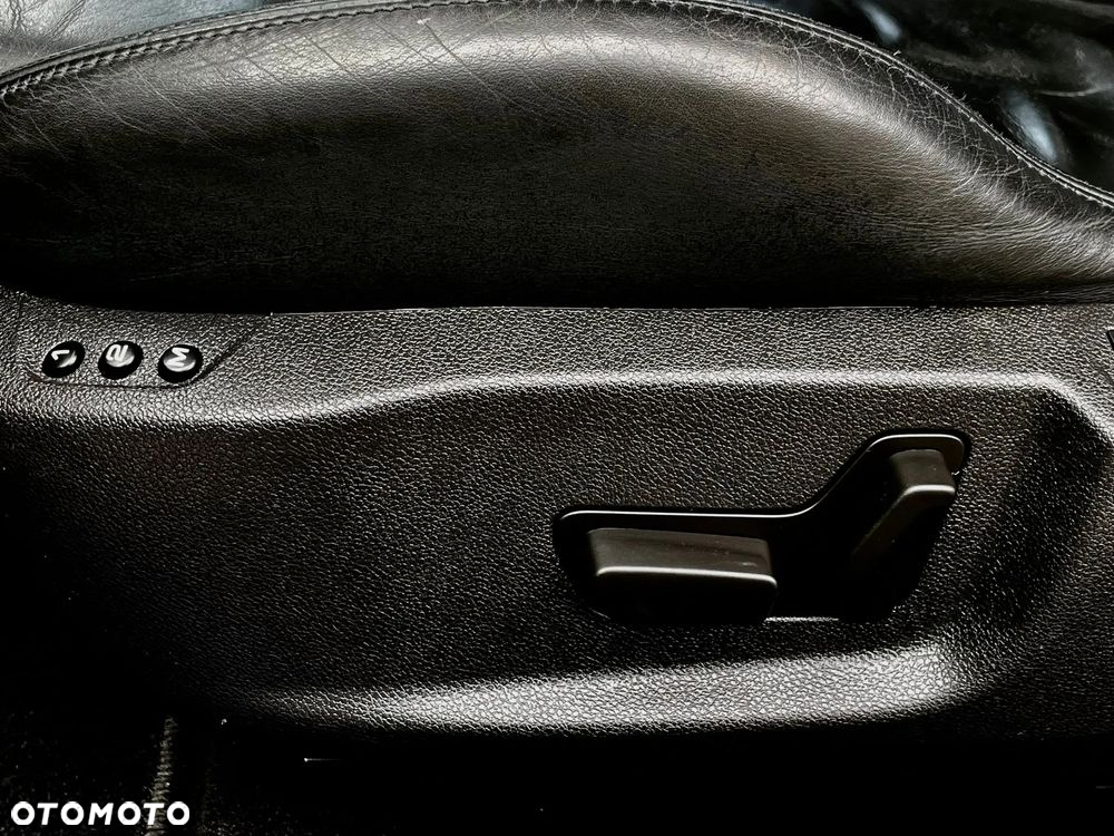 Peugeot RCZ 1.6 200 THP - 12