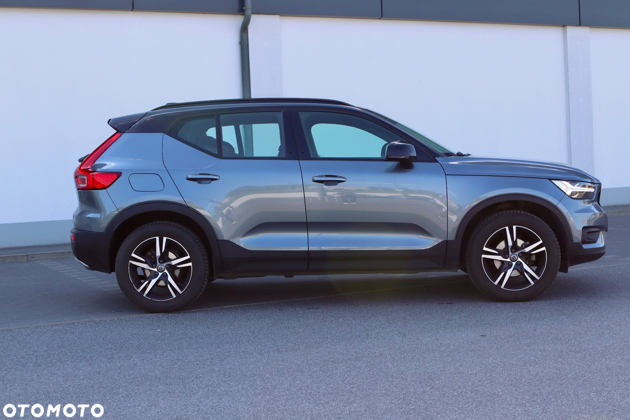 Volvo XC 40 T3 R-Design - 11