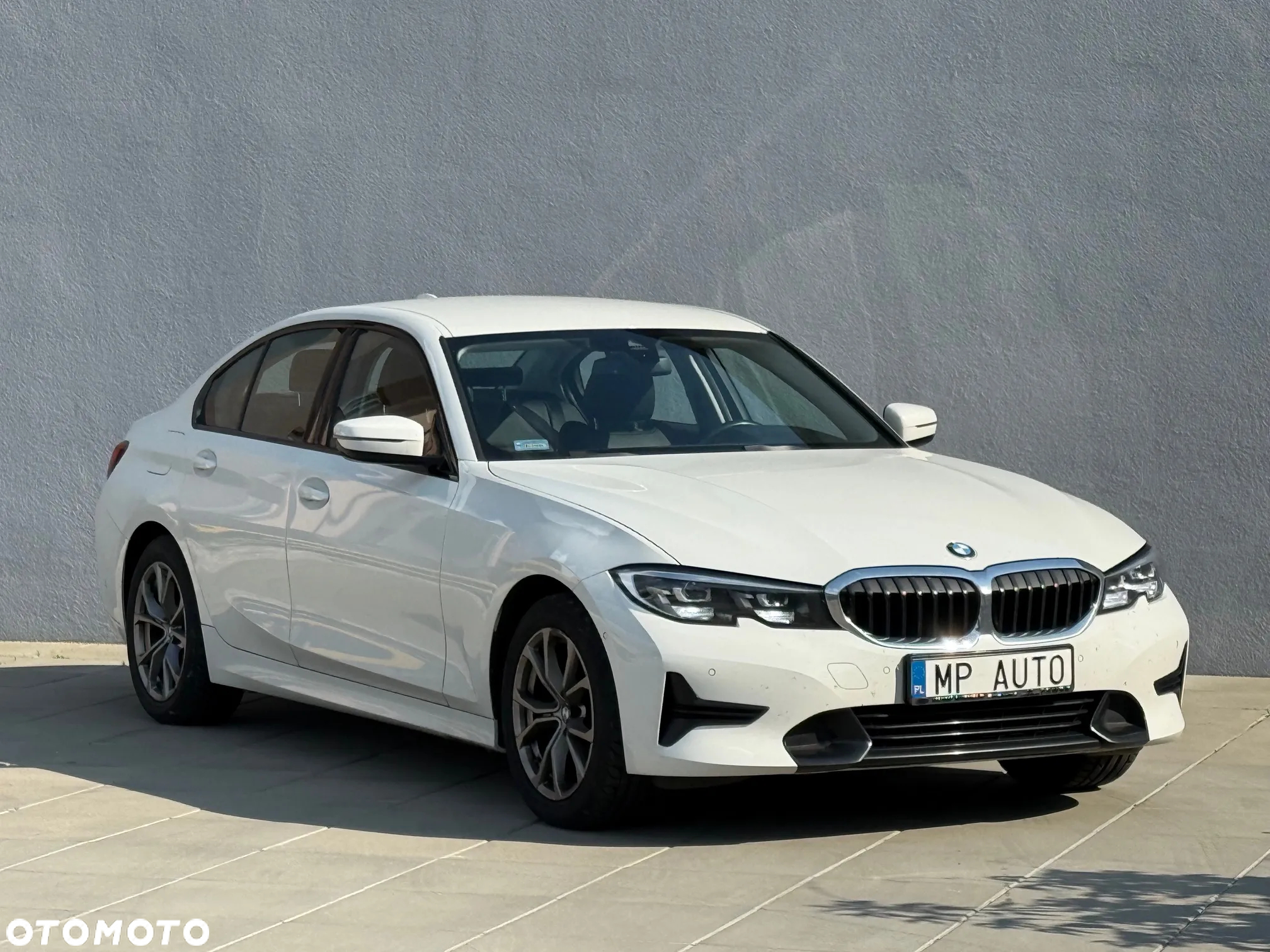 BMW Seria 3 318i Sport Line - 2