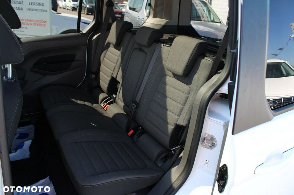 Ford Tourneo Connect - 14