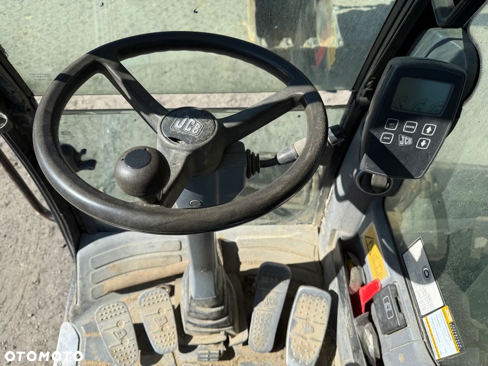 JCB 175W - 9