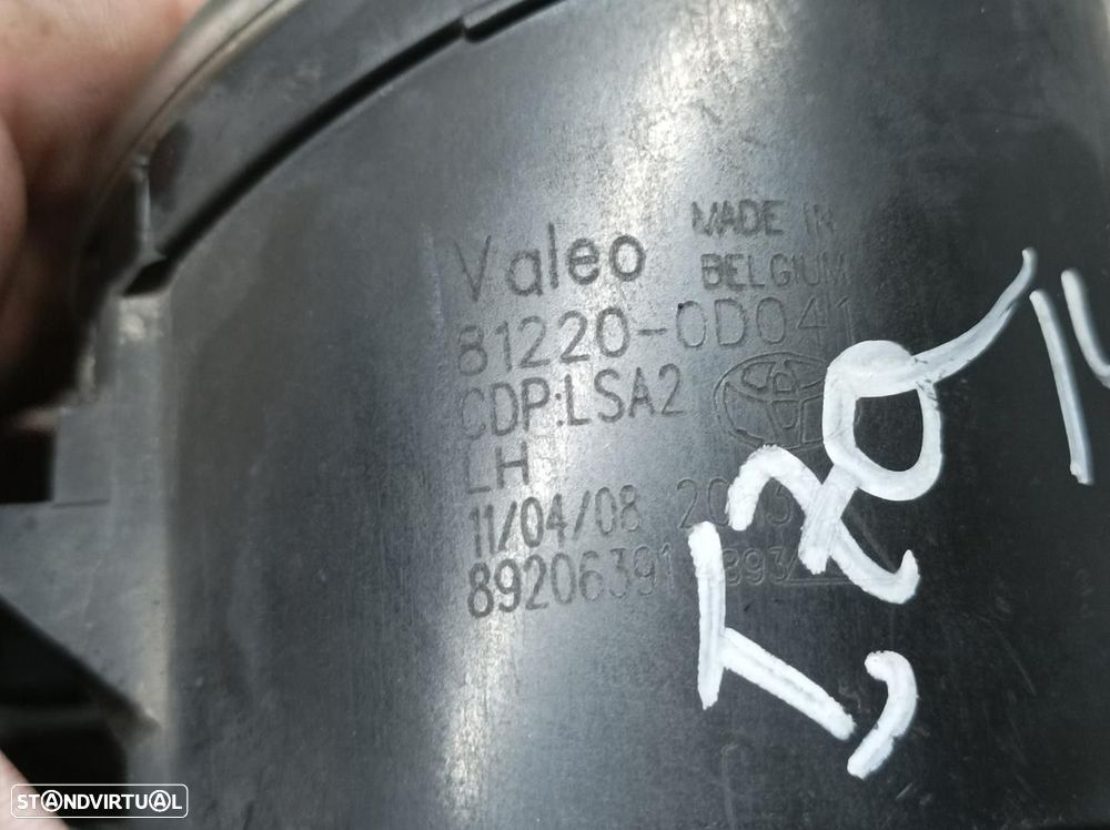 FAROL NEVOEIRO ESQUERDO TOYOTA AVENSIS SEDAN 2009 -812200D041 - 1