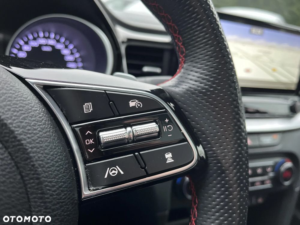 Kia ProCeed 1.6 T-GDI GT DCT - 21