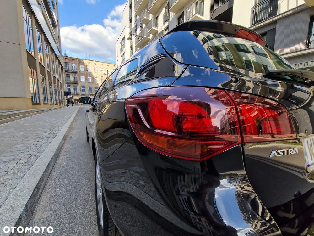 Opel Astra 1.4 T Cosmo EU6 - 41