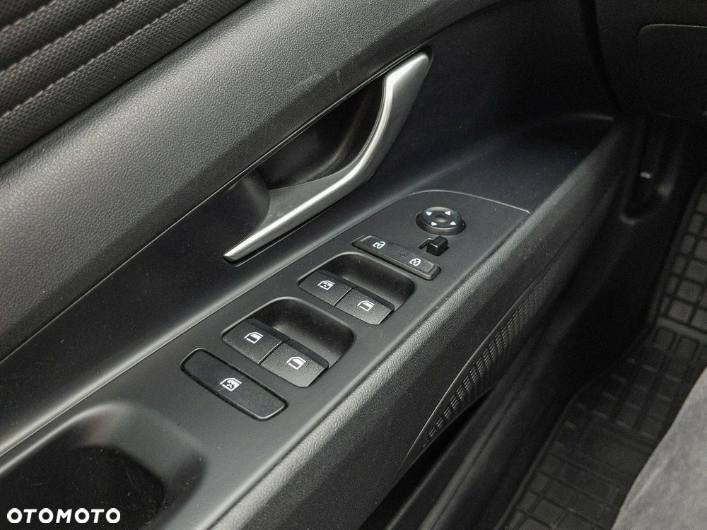 Hyundai Elantra - 14