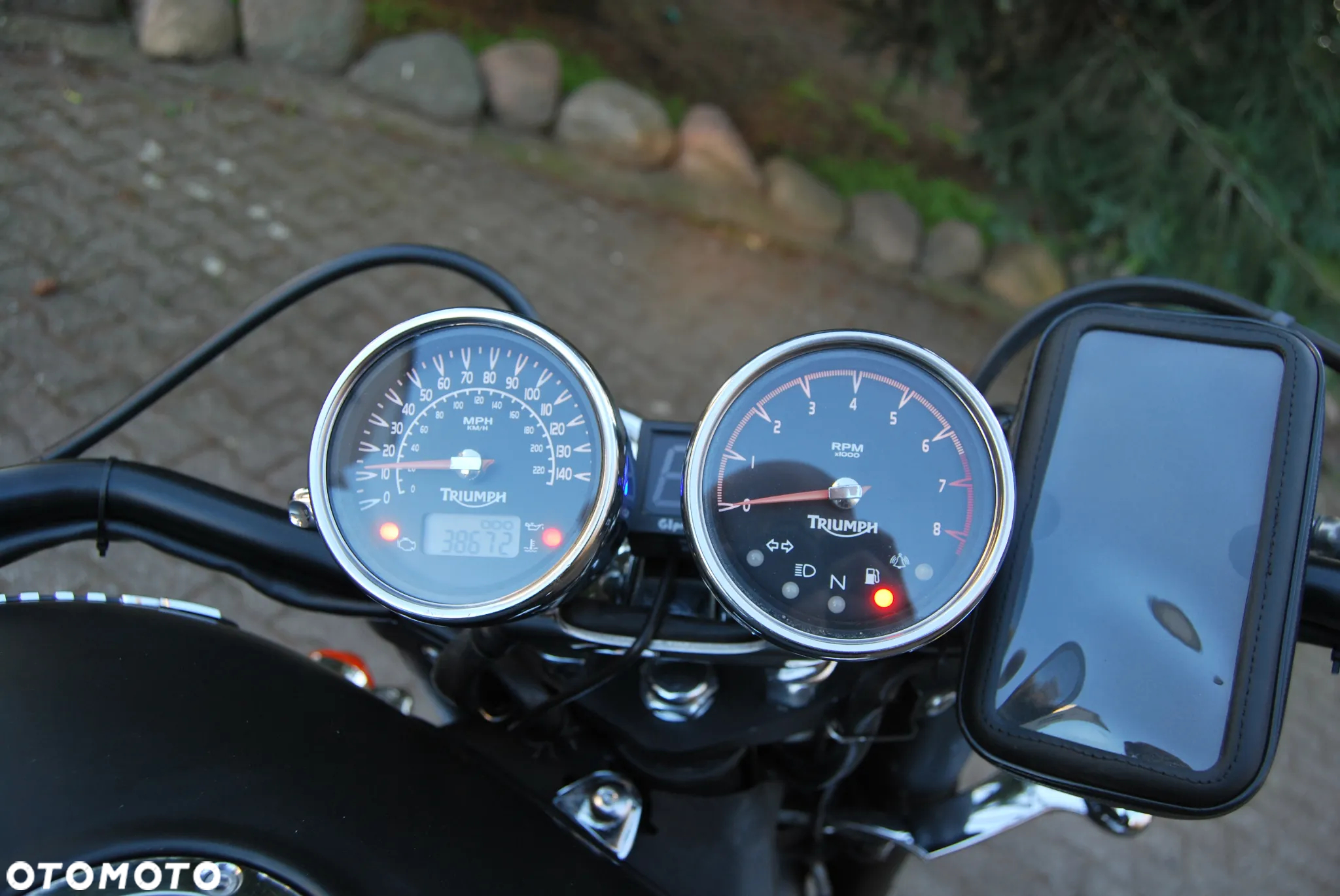Triumph Rocket - 11