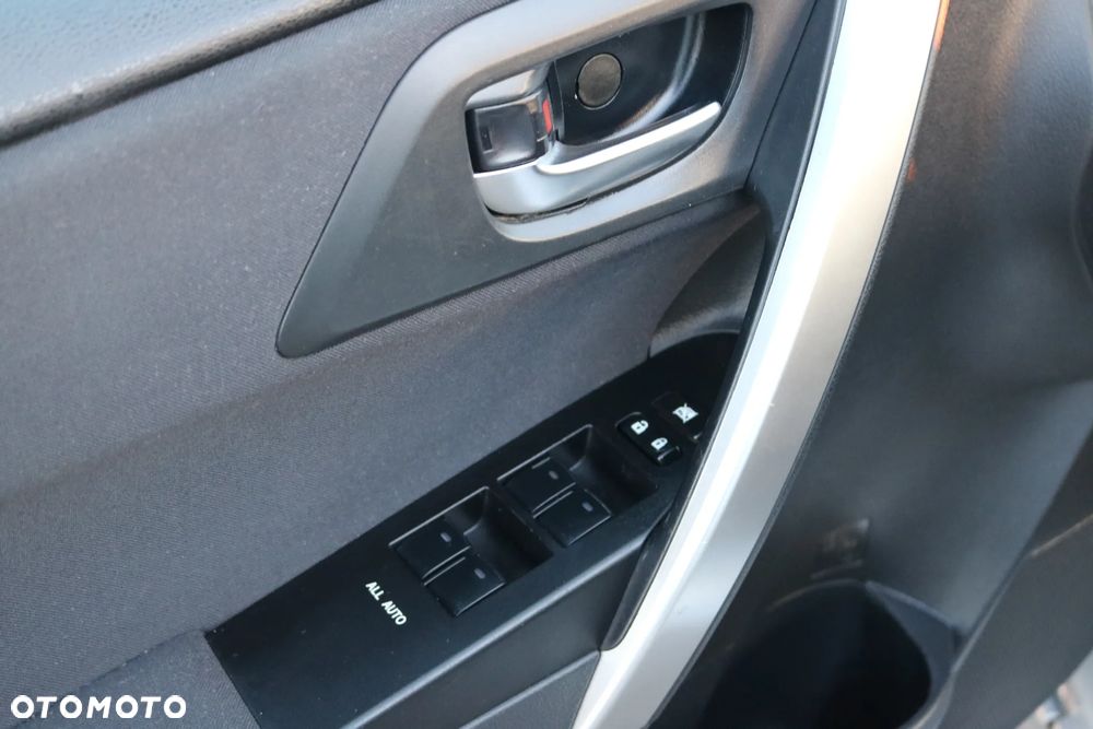 Toyota Auris 2.0 D-4D Prestige - 22