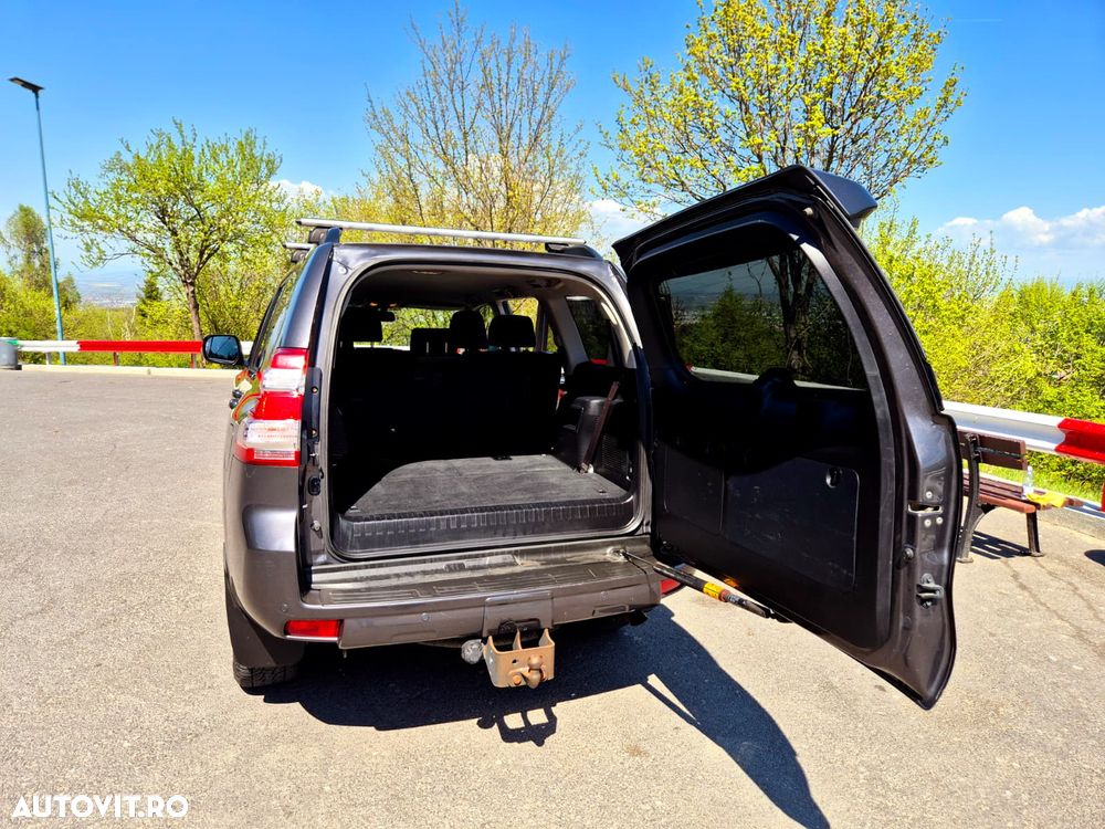 Toyota Land Cruiser 2.8l Turbo D-4D A/T AVS Luxury - 10