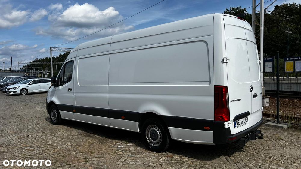 Mercedes-Benz Sprinter 319 - 34