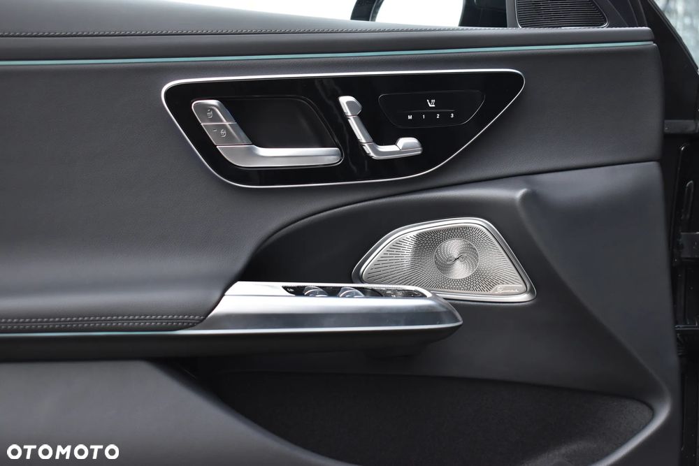 Mercedes-Benz Klasa E 200 4-Matic AMG - 13