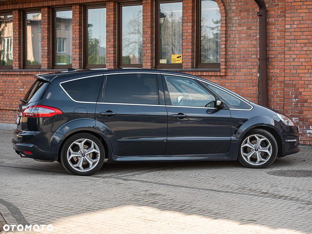 Ford S-Max - 14