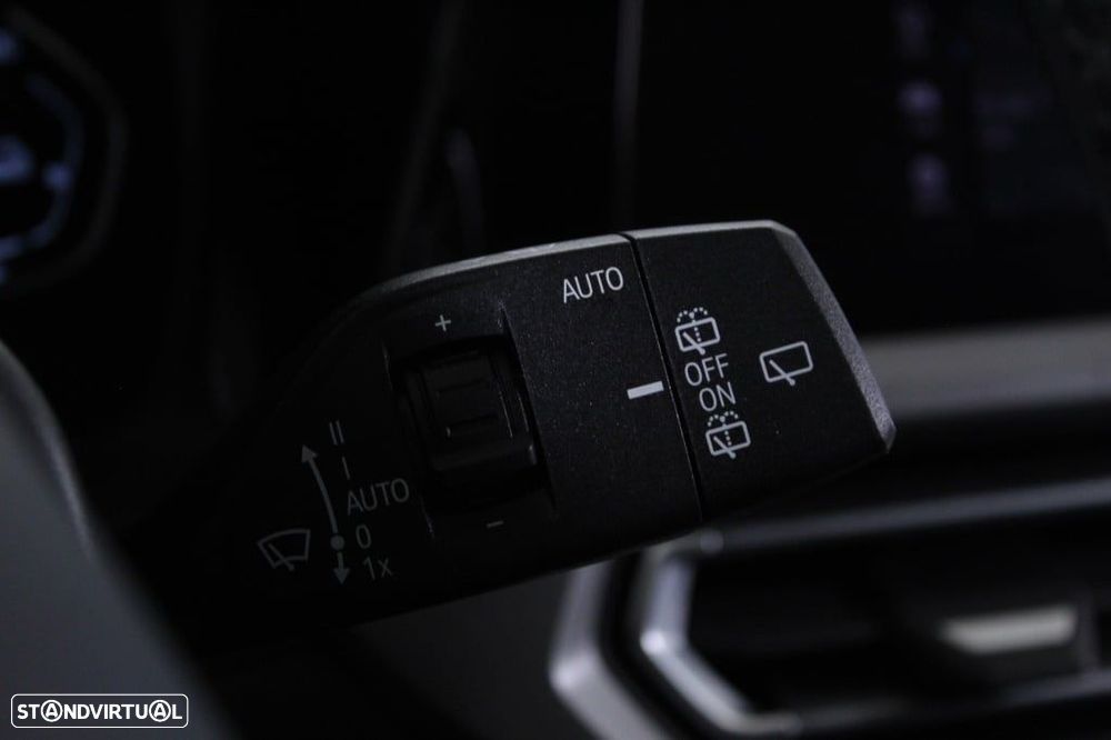 BMW 330 e Touring Auto - 25