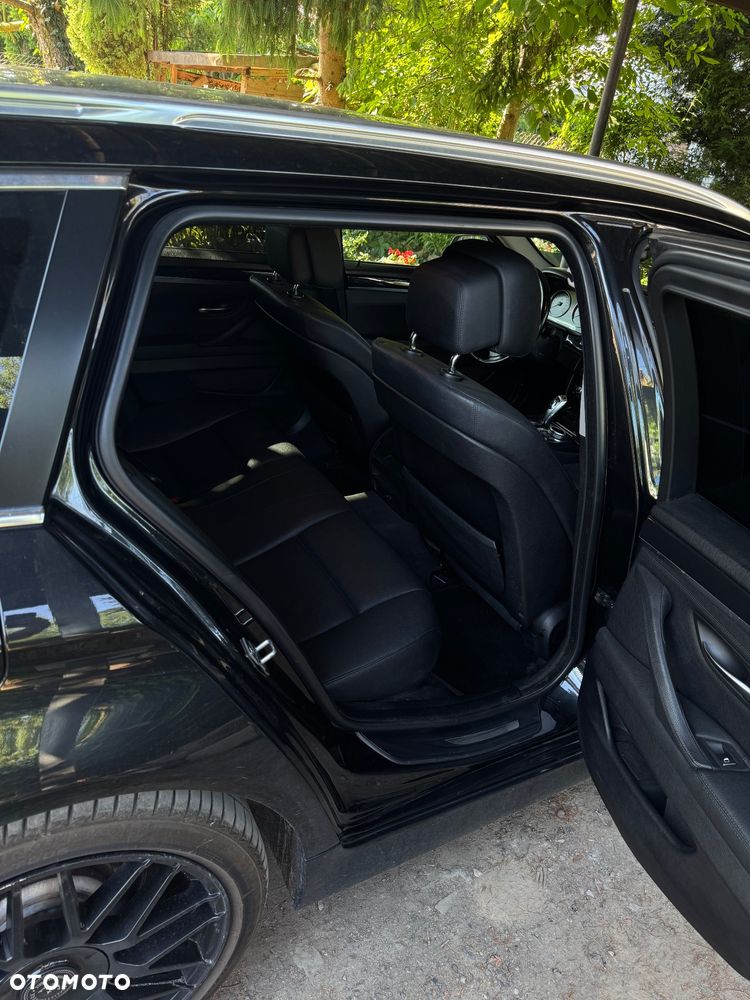 BMW Seria 5 525d xDrive - 19