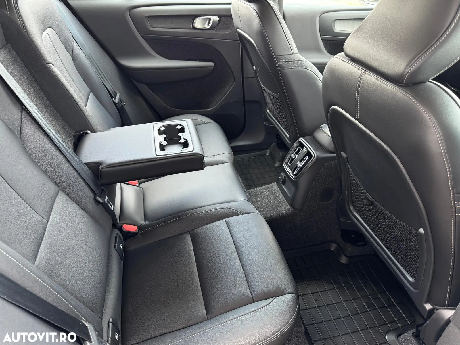 Volvo XC 40 Recharge T5 Twin Engine AT7 Inscription - 12