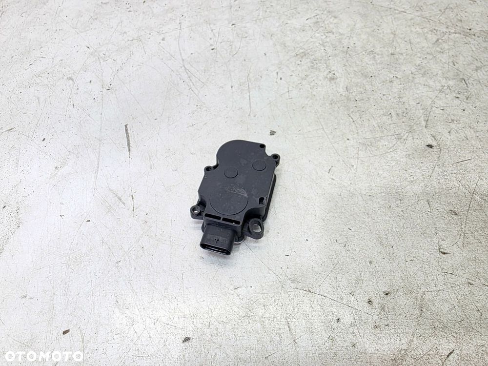 SILNICZEK NASTAWCZY ŻALUZJI CHŁODNICY AUDI Q4 E-TRON 1EA965501A - 2