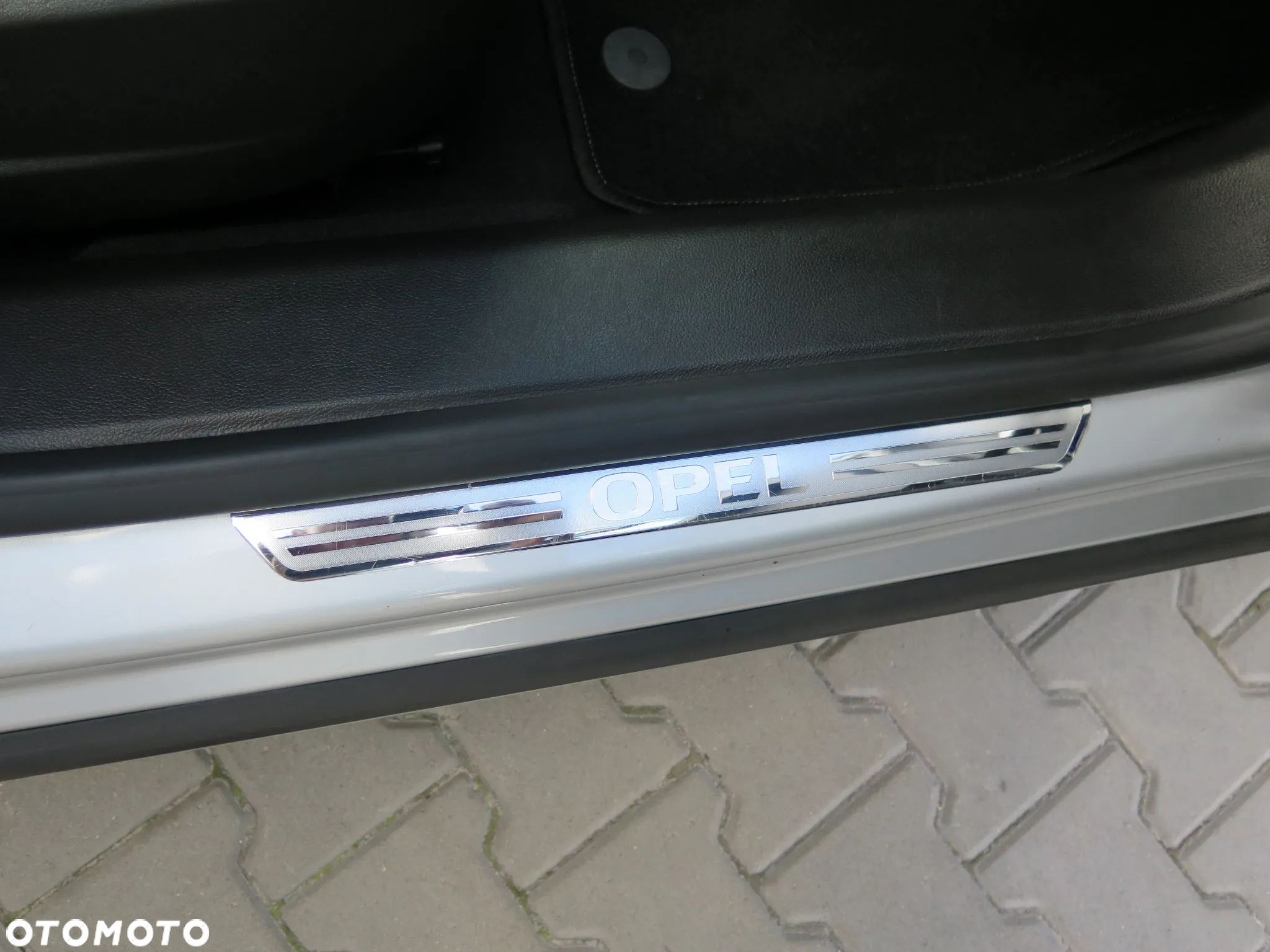 Opel Insignia 2.0 CDTI Cosmo S&S - 32
