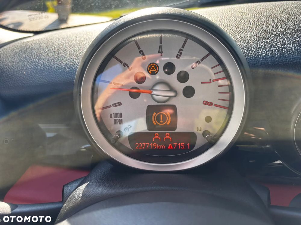 MINI Cooper Standard - 10
