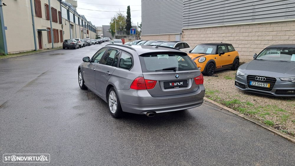 BMW 320 d Touring LifeStyle Auto - 5