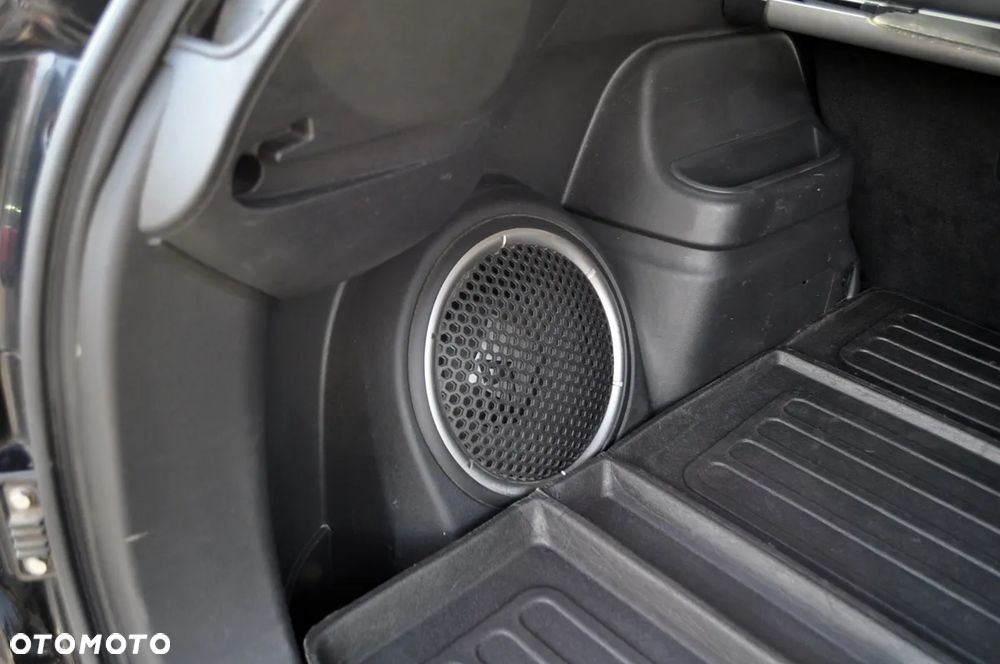 Mitsubishi Outlander - 36