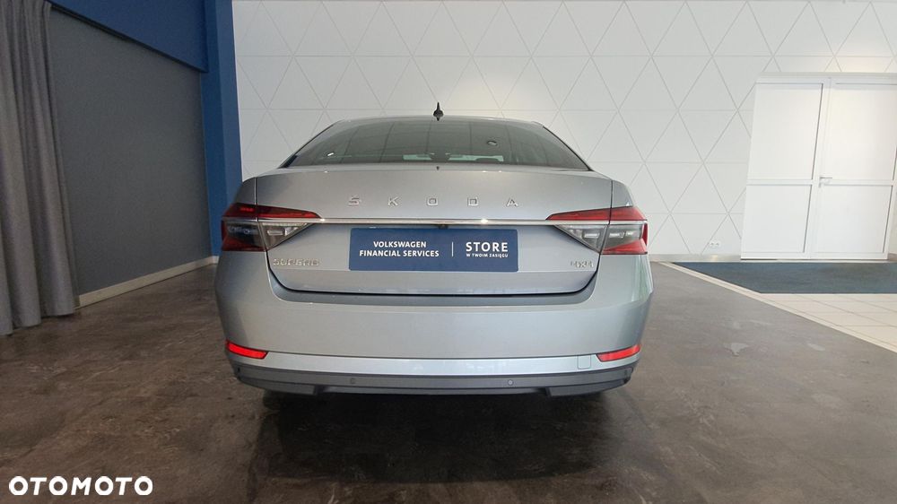 Skoda Superb 2.0 TDI SCR 4x4 Style DSG - 4