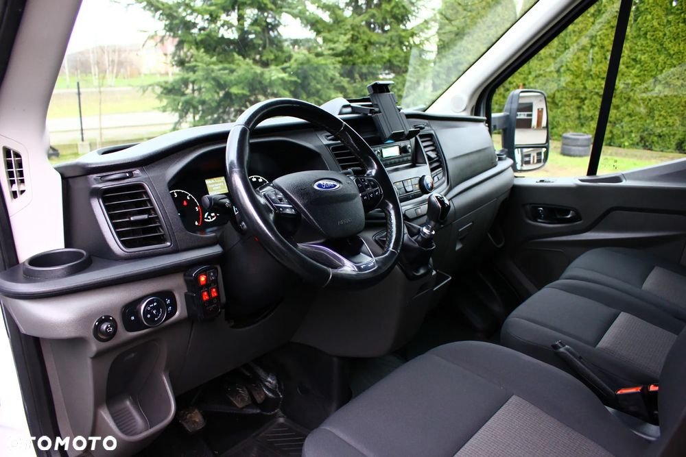 Ford TRANSIT BRYGADÓWKA 2.0 TDCI 130KM 7 OSÓB PAKA PLANDEKA OŚWIETLENIE ROBOCZE - 13