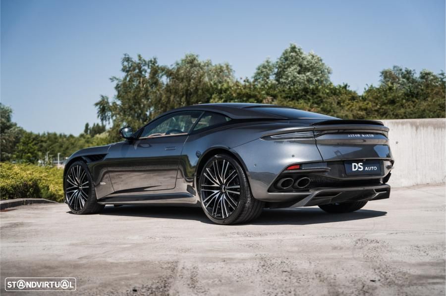 Aston Martin DBS Coupe Superleggera - 4