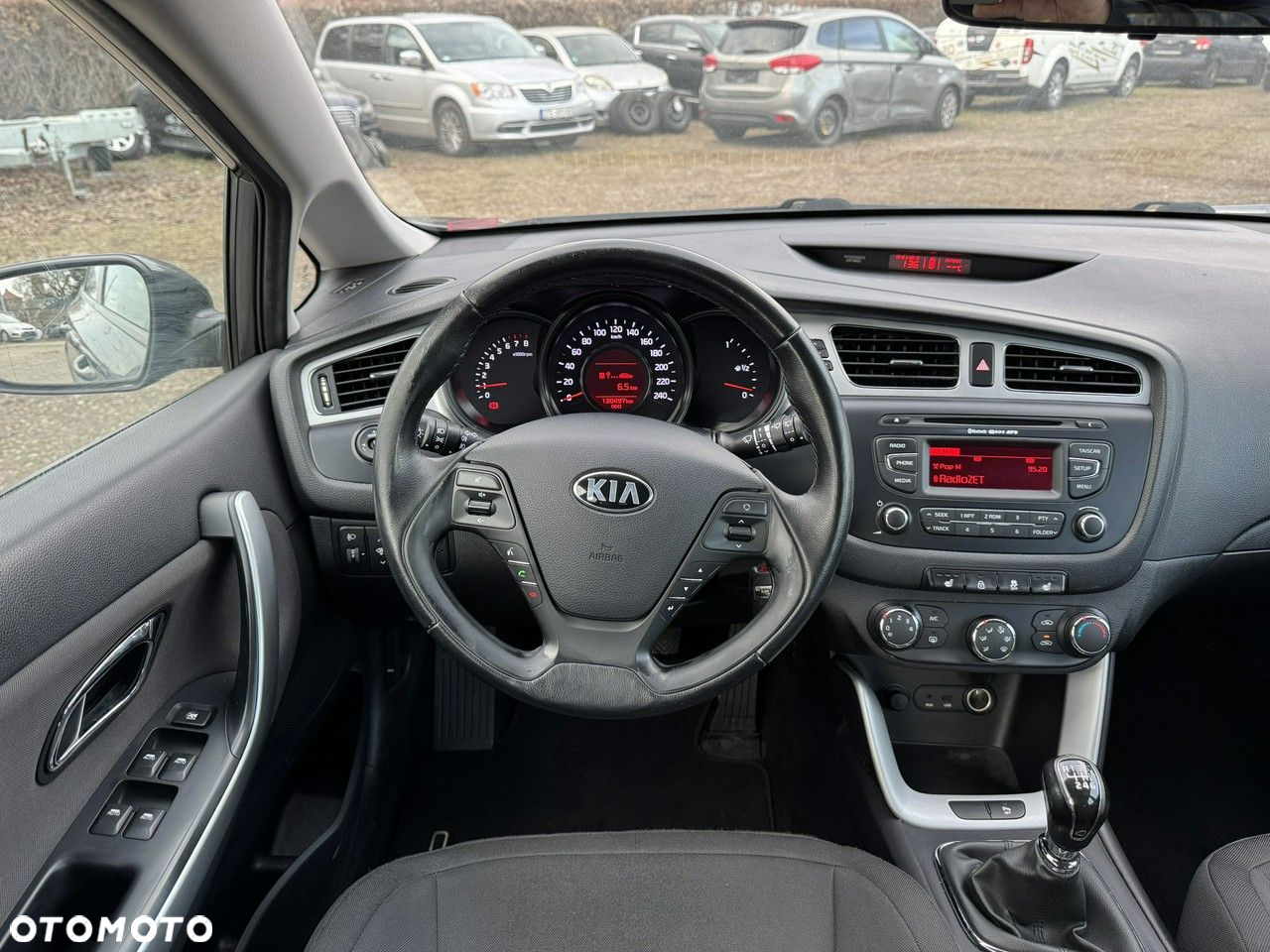 Kia Ceed - 25