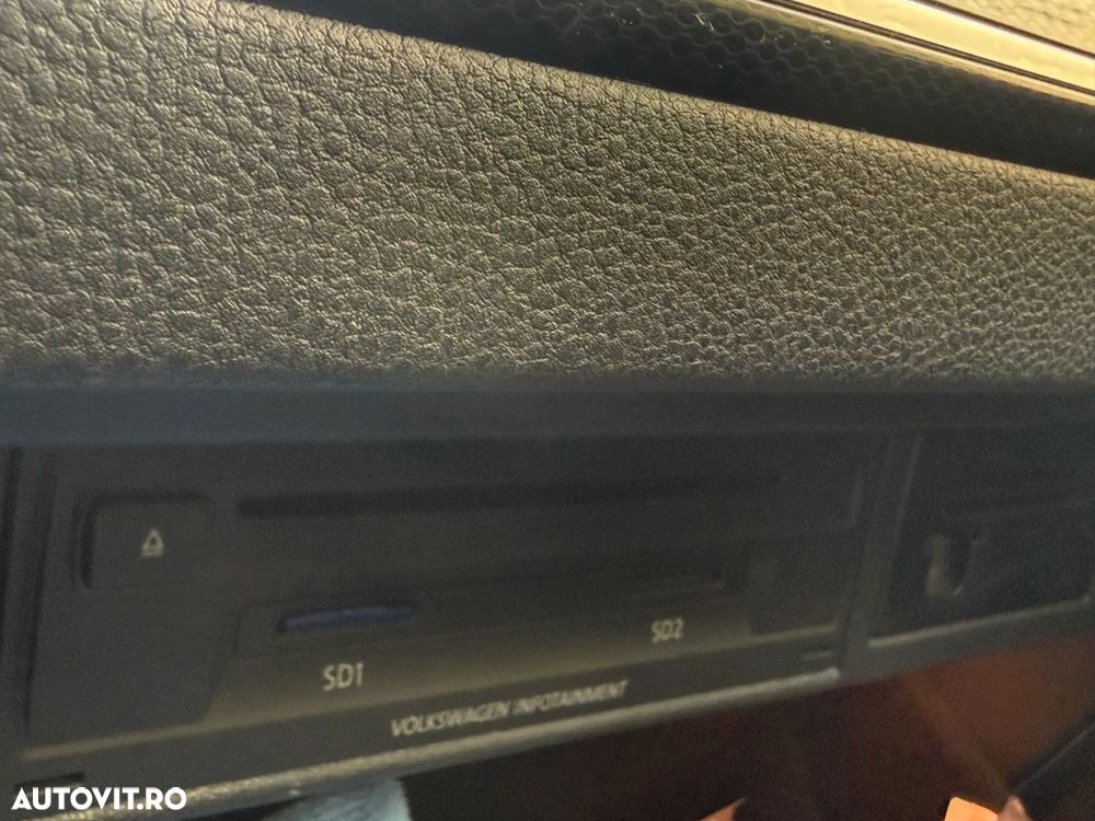 Volkswagen Golf 2.0 TDI DPF BMT DSG Highline - 38